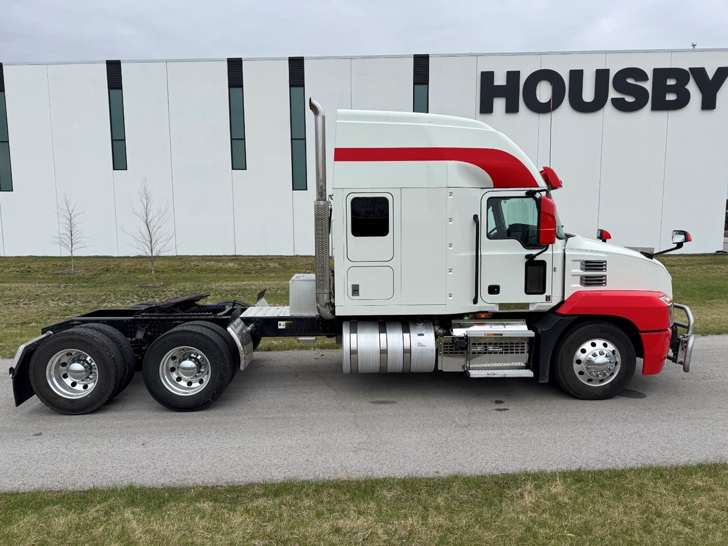 2021 Mack Anthem Sleeper - image 7